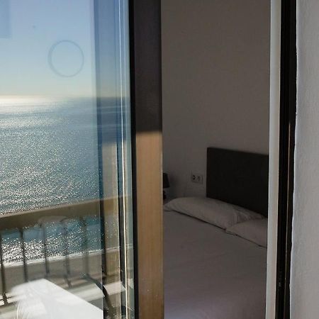 Beachfront Apartment Malaga Exterior photo