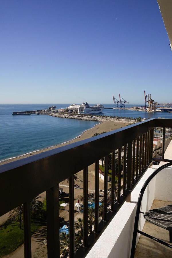 Beachfront Apartment Malaga Exterior photo